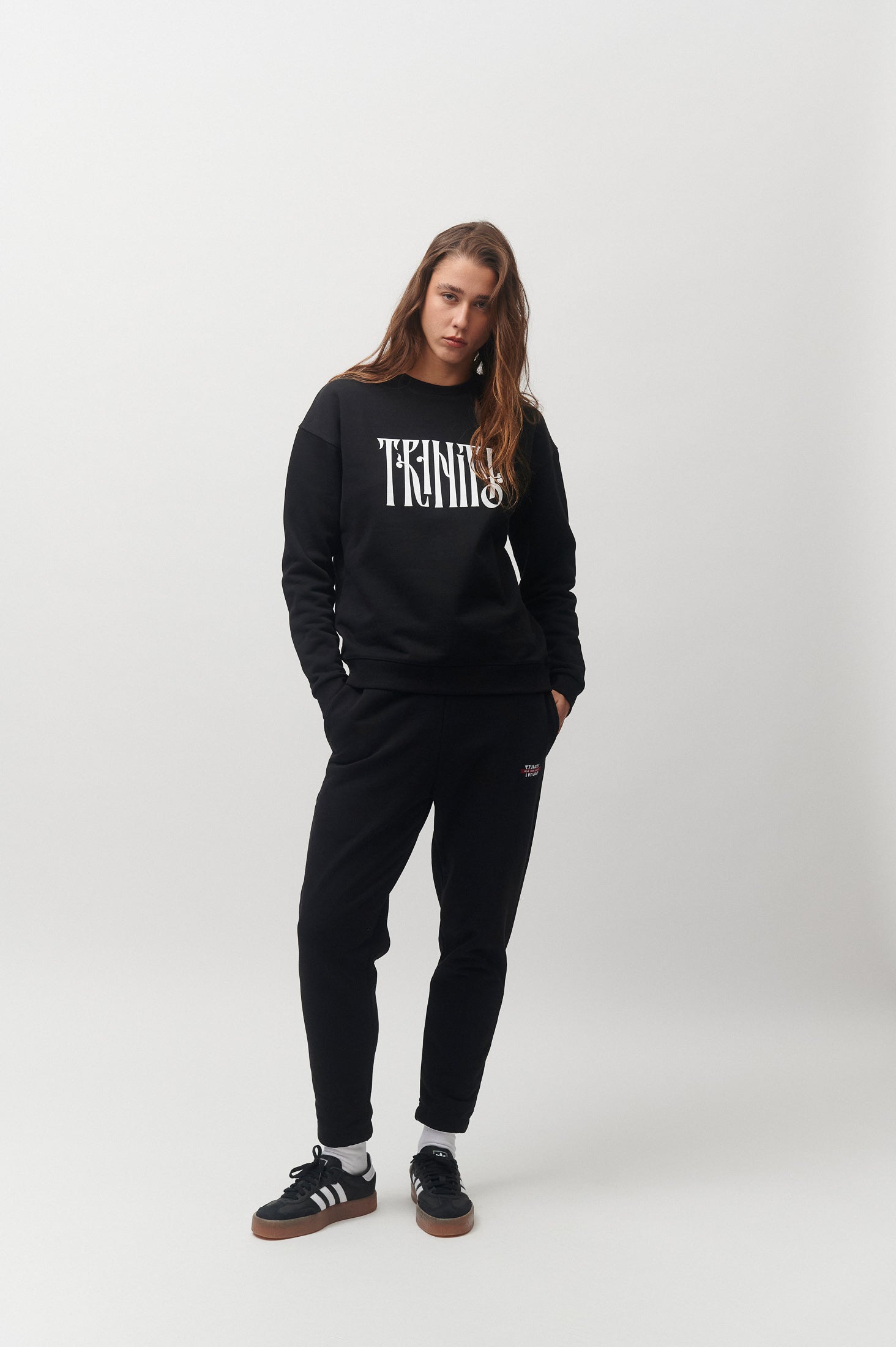 CLASSIC CREWNECK TRINITY