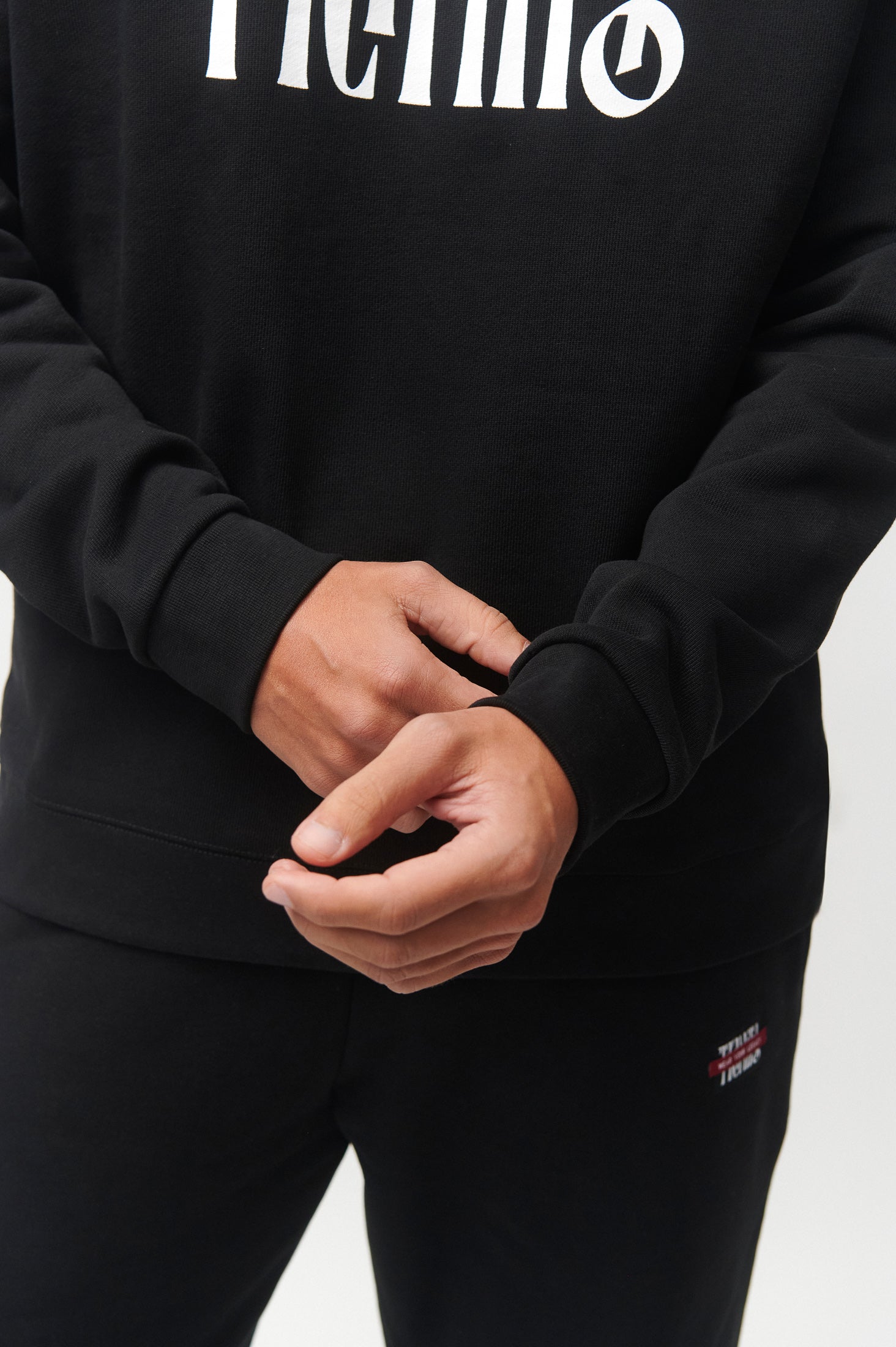 CLASSIC CREWNECK TRINITY